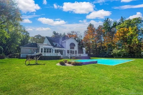 $3,850,000 | 735 Remsens Lane, Upper Brookville, NY 11771