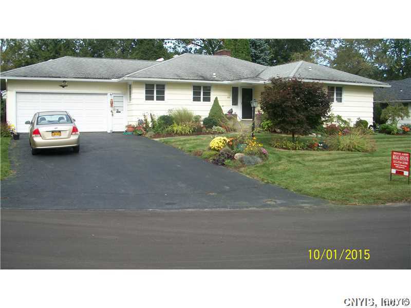 15 Pebble Hill Road South DeWitt, NY 13214 - Photo 1 of 1 Exterior Front
