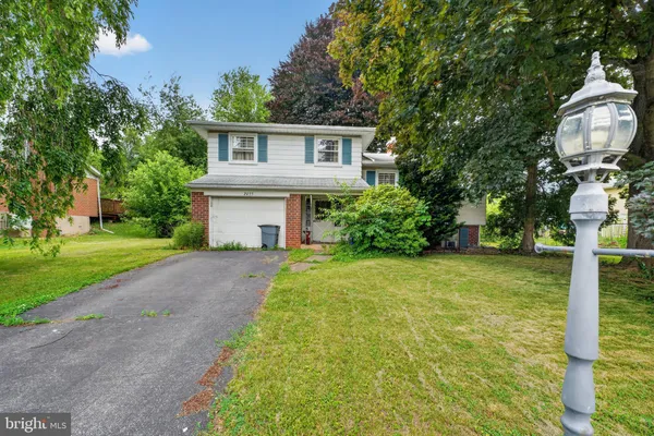 $325,000 | 2055 Johnston Drive, Bethlehem, PA 18017