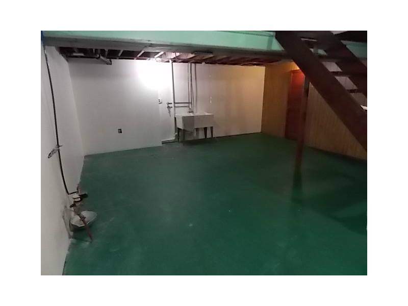 401 Parallel Avenue Carrick, PA 15210 - Photo 16 of 24 Basement/Game Room.