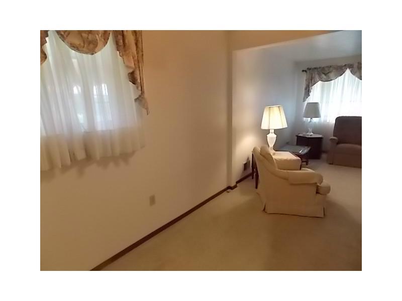 401 Parallel Avenue Carrick, PA 15210 - Photo 5 of 24 Living Room.