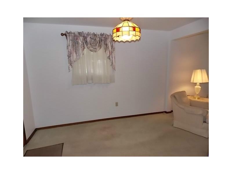401 Parallel Avenue Carrick, PA 15210 - Photo 8 of 24 Dining Room.