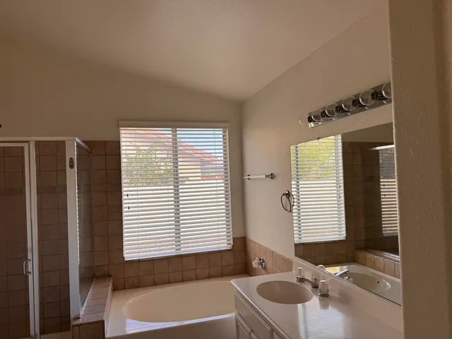 $2,800 | 44180 Camino Lavanda, La Quinta, CA 92253