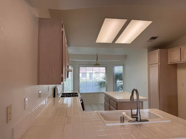 $2,800 | 44180 Camino Lavanda, La Quinta, CA 92253