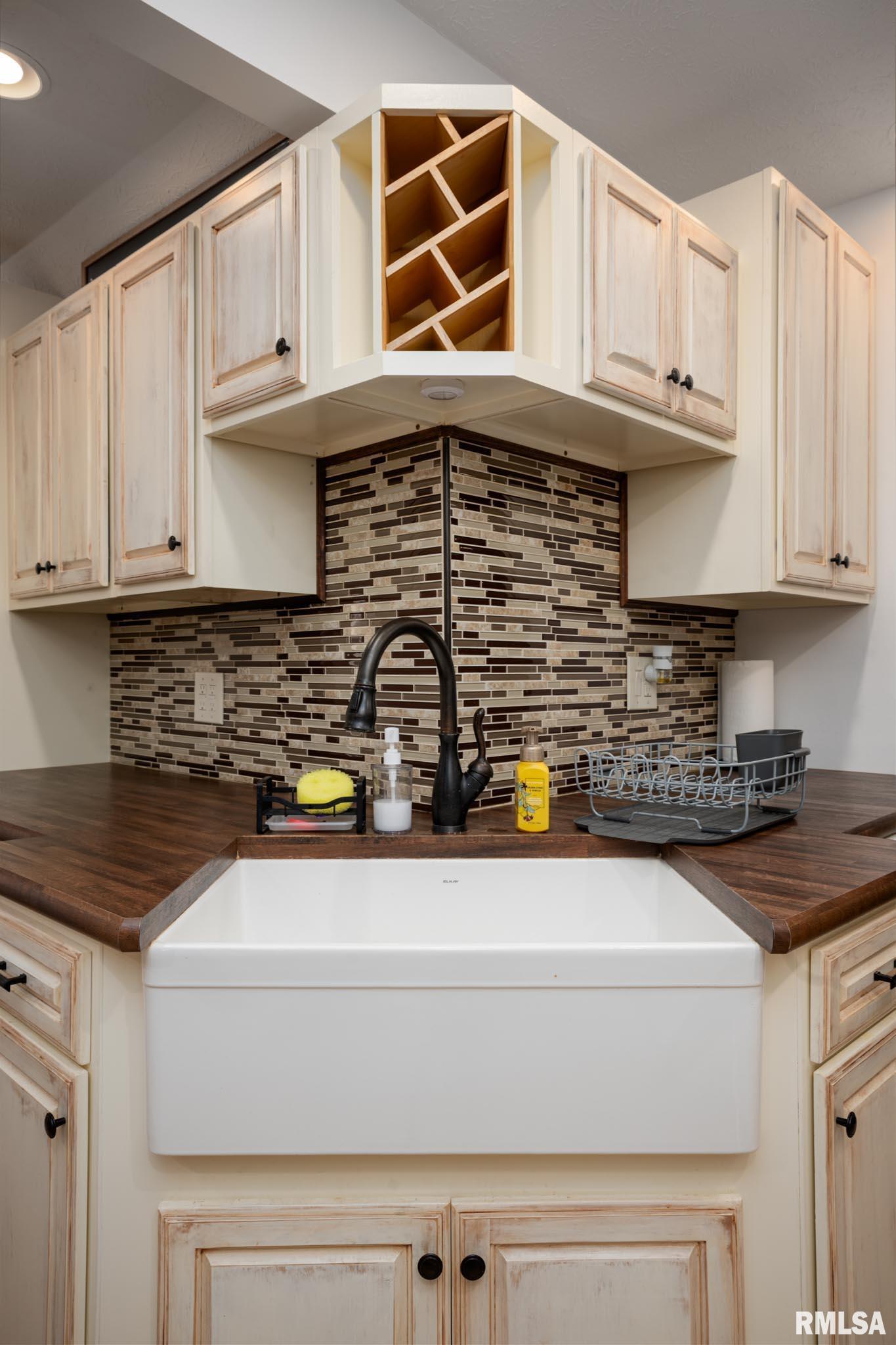 1890 North Reed Station Road Carbondale, IL 62901 - Photo 8 of 42 Gallery Image 8