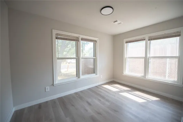 $1,500 | 107 North Banks Street, Unit B, Caldwell, TX 77836