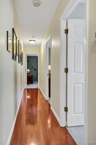 $425,000 | 1009 Summer Tree Drive, Ballwin, MO 63011