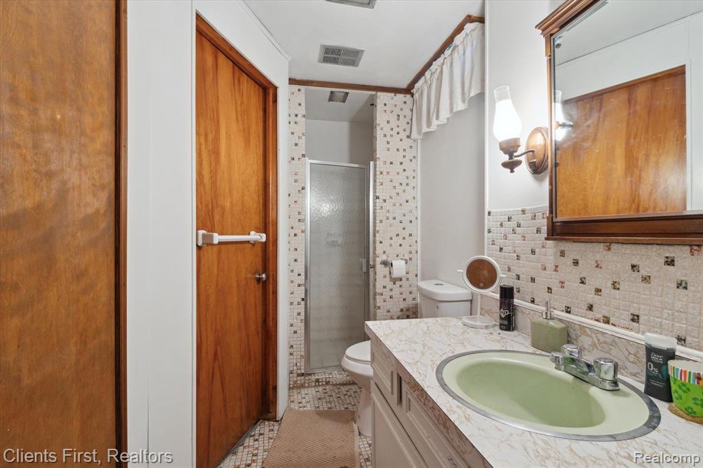 19000 Champaign Road Allen Park, MI 48101 - Photo 30 of 42 Gallery Image 30