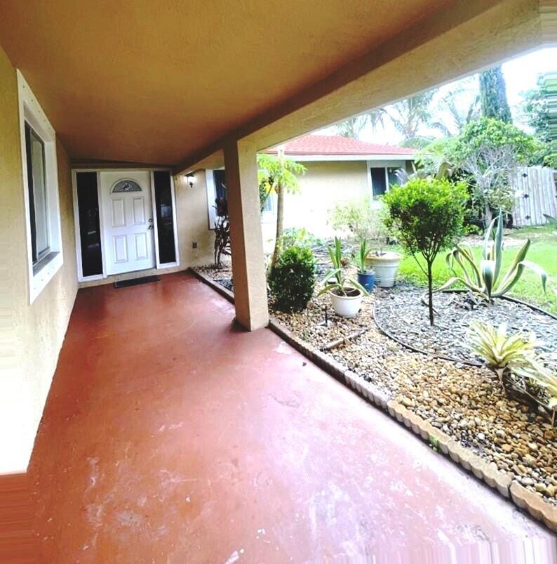4447 Melvin Road Lake Worth, FL 33461 - Photo 2 of 34 Front Entrance2
