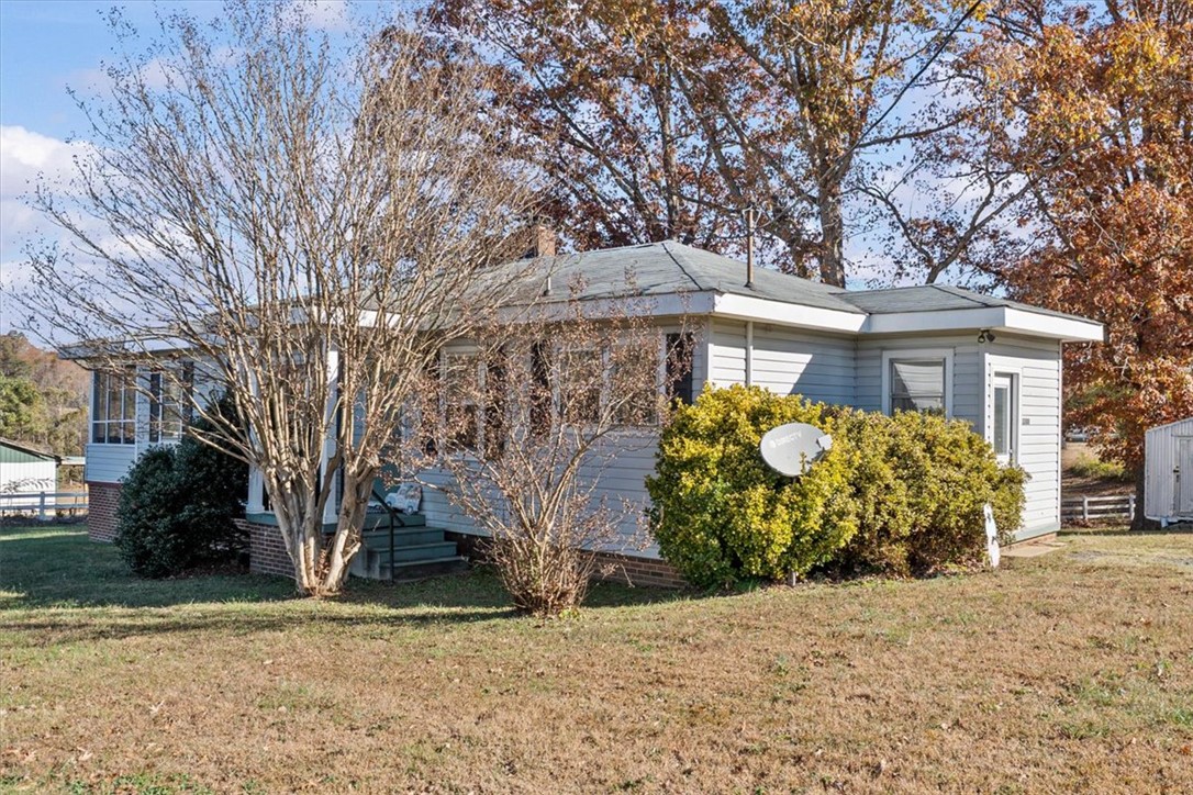 3300 Earls Bridge Road Easley, SC 29640 - Photo 4 of 29