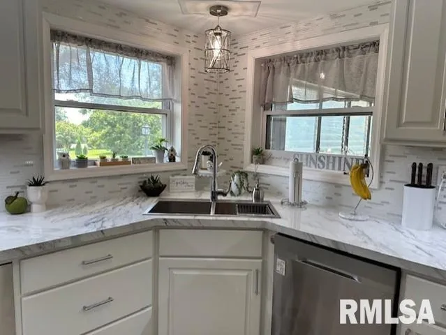 $324,900 | 1903 Mound Road, Jacksonville, IL 62650