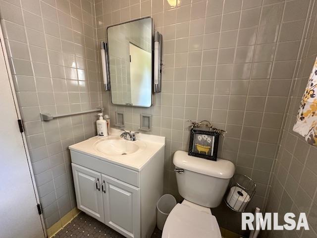 1903 Mound Road Jacksonville, IL 62650 - Photo 17 of 58