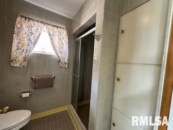 $298,500 | 1903 Mound Road, Jacksonville, IL 62650