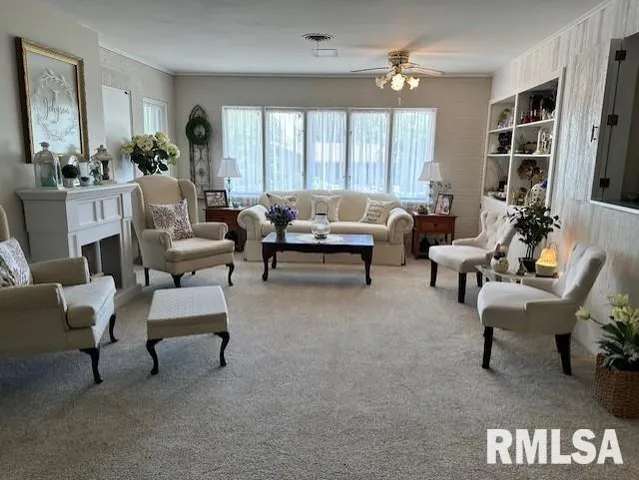 $324,900 | 1903 Mound Road, Jacksonville, IL 62650