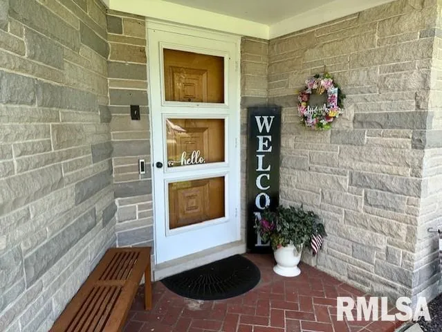 $324,900 | 1903 Mound Road, Jacksonville, IL 62650