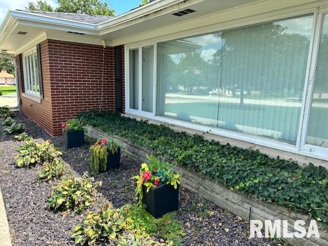 1903 Mound Road Jacksonville, IL 62650 - Photo 47 of 58