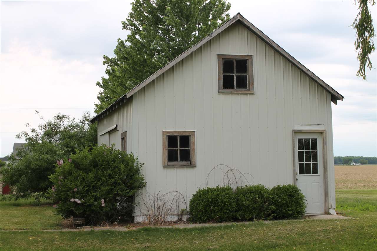 9611 East Walton Road Shepherd, MI 48883 - Photo 32 of 33 1817755-32.JPG