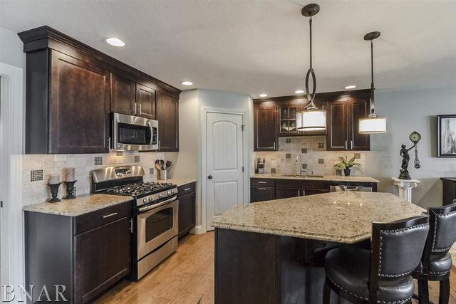 2702 Shepard Road Normal, IL 61761 - Photo 4 of 27