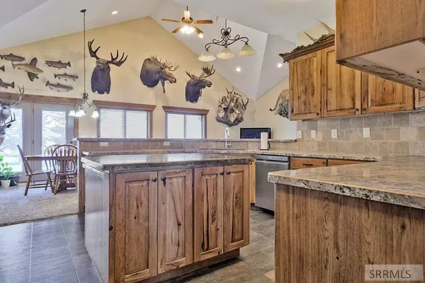 $825,000 | 2889 South 5500 West, Rexburg, ID 83440