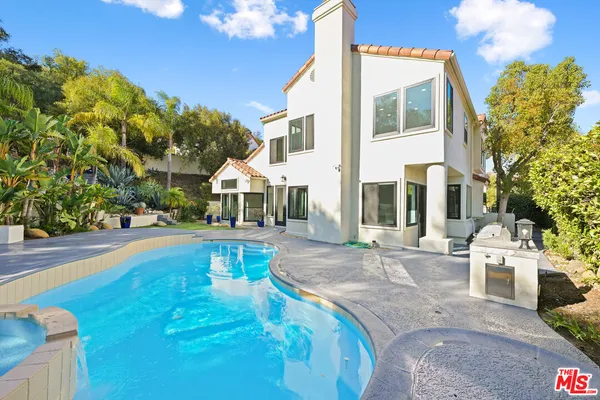 $2,690,000 | 5566 Spring Hill Court, Westlake Village, CA 91362