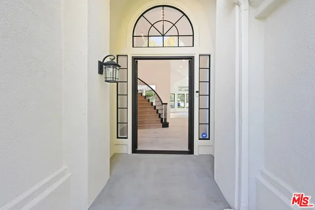 a view of a livingroom with a fireplace