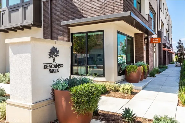 $779,990 | 1032 Foothill Boulevard, Claremont, CA 91711