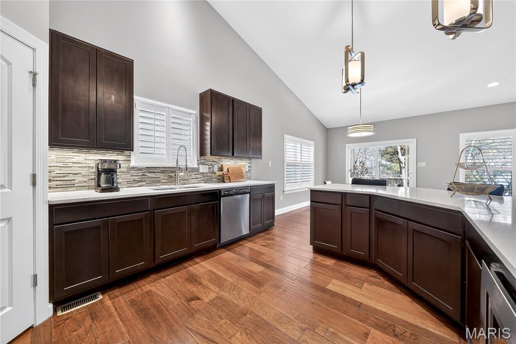 956 Ridgepointe Pl Circle Lake St. Louis, MO 63367 - Photo 5 of 24