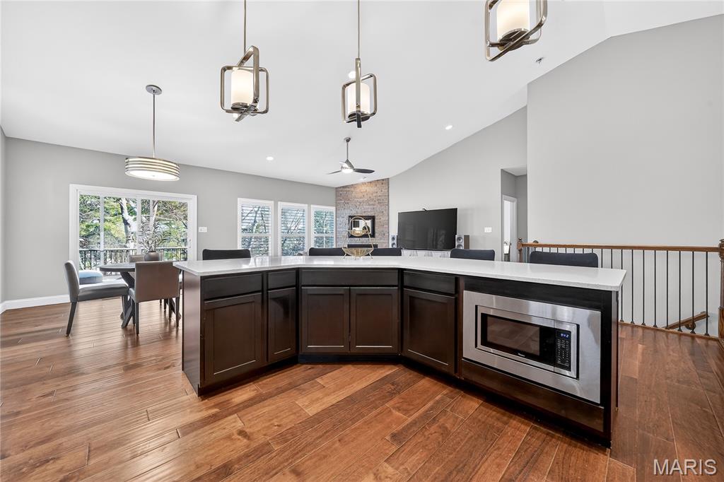 956 Ridgepointe Pl Circle Lake St. Louis, MO 63367 - Photo 8 of 24