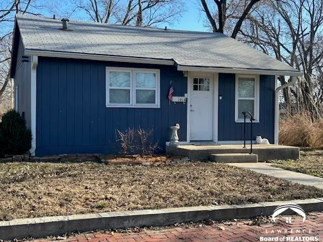 $87,000 | 1018 Northeast Monroe Street, Topeka, KS 66608