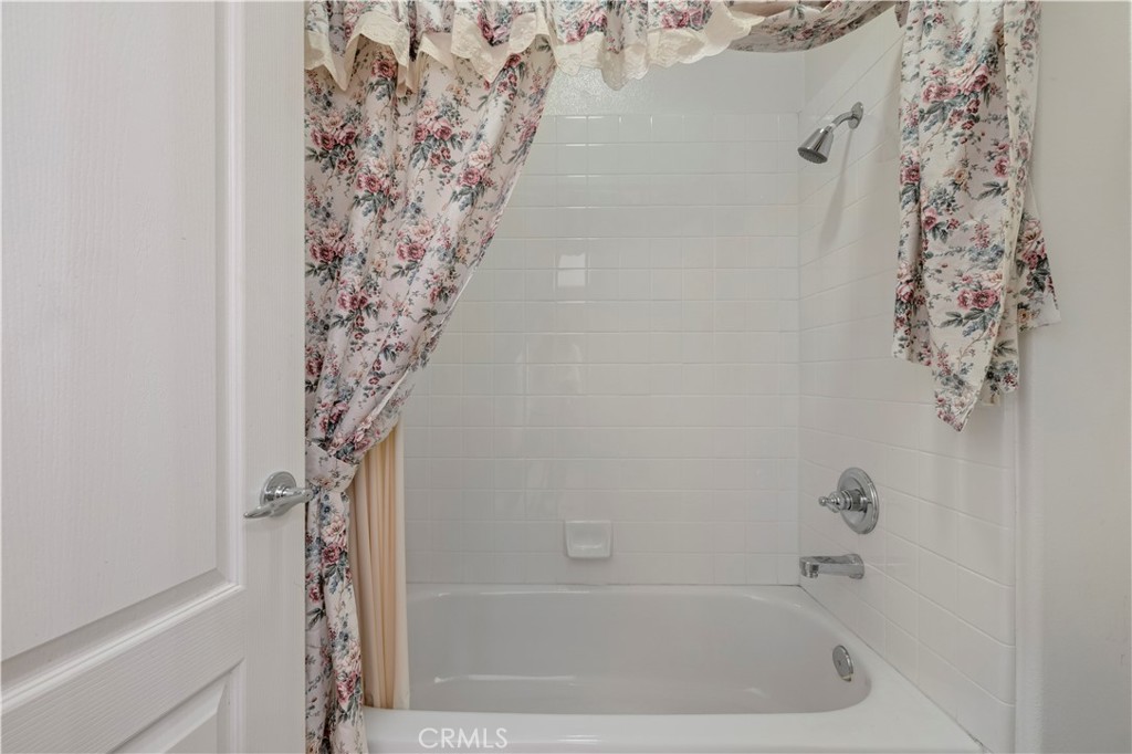 25018 Smokewood Way Stevenson Ranch, CA 91381 - Photo 20 of 71