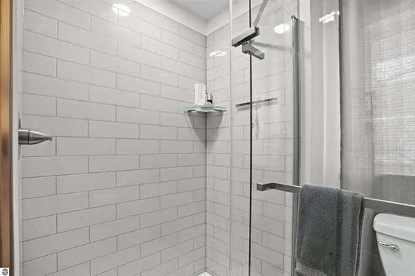 $895,000 | 609 Lake Shore Drive, Cadillac, MI 49601