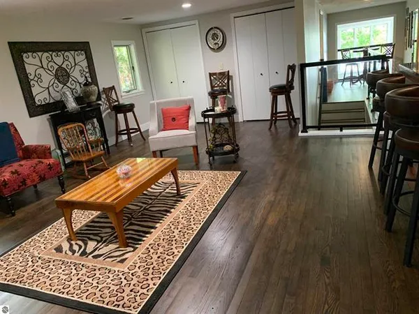 $895,000 | 609 Lake Shore Drive, Cadillac, MI 49601