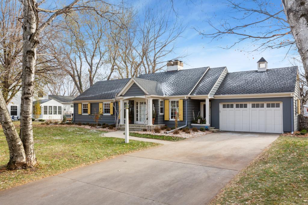 120 Ridgeview Drive Wayzata, MN 55391 - Photo 1 of 24