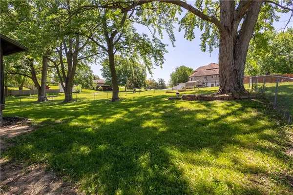 $424,900 | 13500 Brookwood Way, St. Joseph, MO 64505