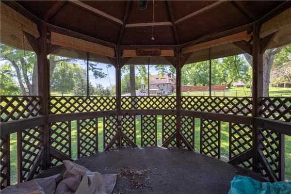 $424,900 | 13500 Brookwood Way, St. Joseph, MO 64505