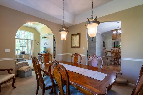 $424,900 | 13500 Brookwood Way, St. Joseph, MO 64505