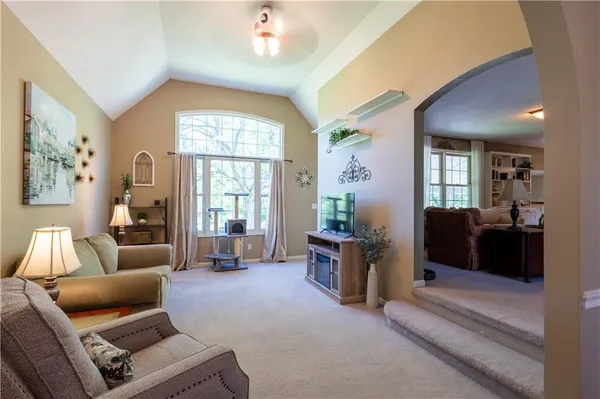 $424,900 | 13500 Brookwood Way, St. Joseph, MO 64505