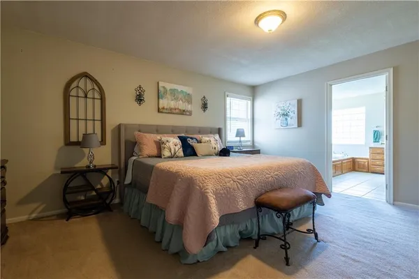 $424,900 | 13500 Brookwood Way, St. Joseph, MO 64505