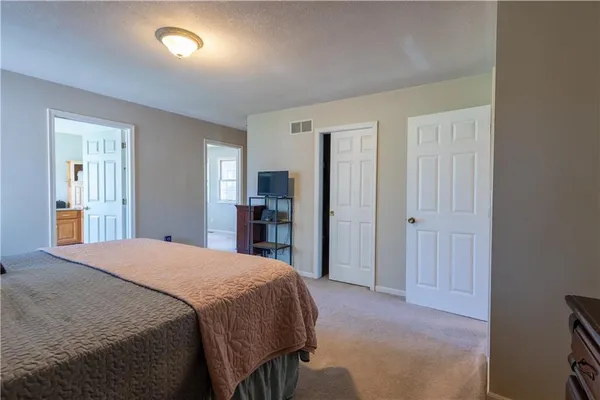 $424,900 | 13500 Brookwood Way, St. Joseph, MO 64505