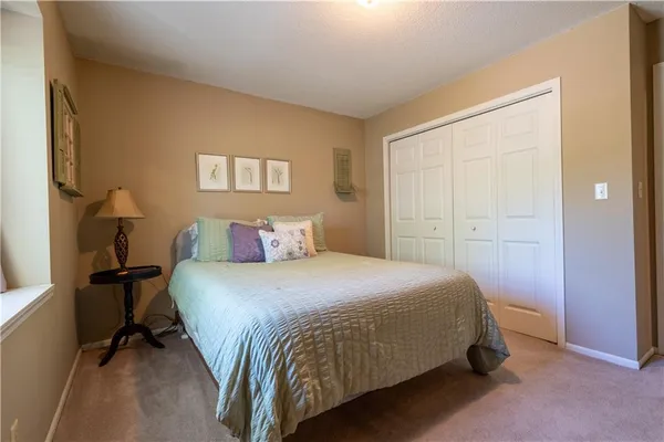 $424,900 | 13500 Brookwood Way, St. Joseph, MO 64505