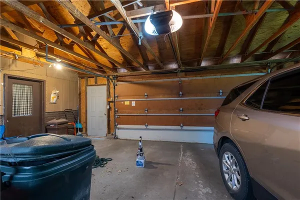 $424,900 | 13500 Brookwood Way, St. Joseph, MO 64505