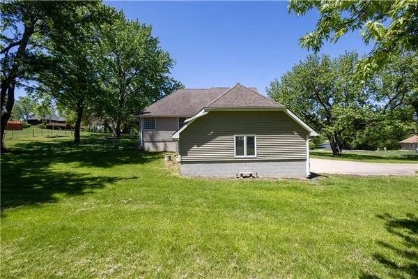 $424,900 | 13500 Brookwood Way, St. Joseph, MO 64505