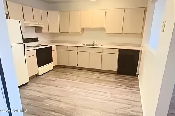 $1,375 | 6069 North Rockland Drive, Unit A, Prescott Valley, AZ 86314