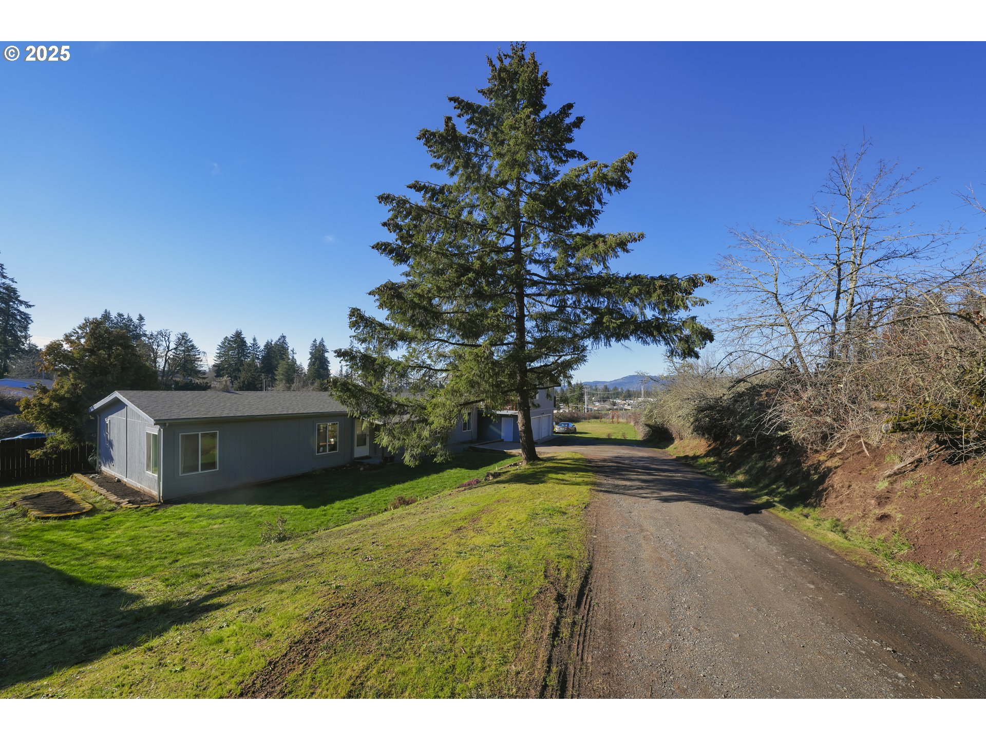 902 South 59th Street Springfield, OR 97478 - Photo 2 of 47