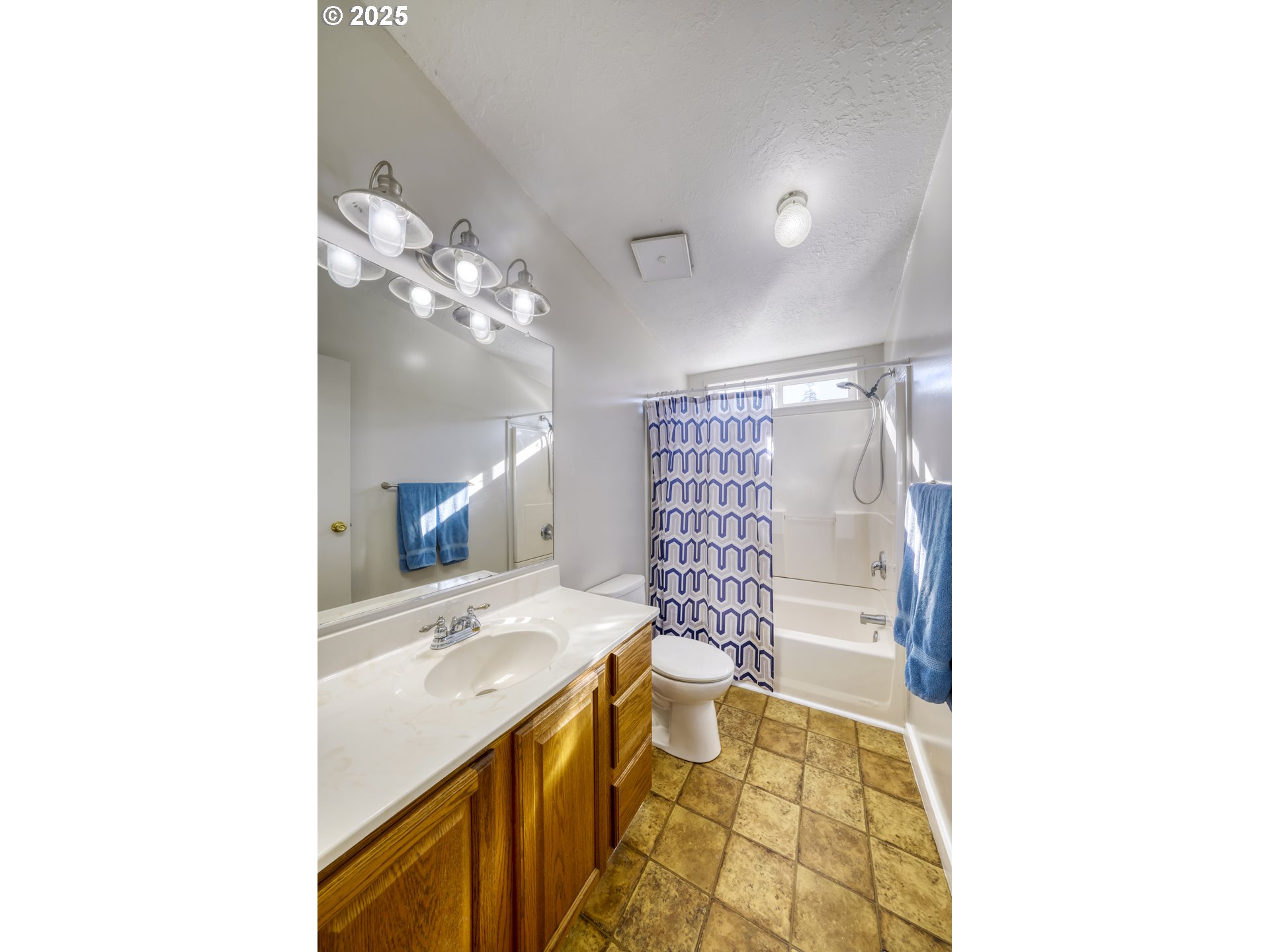 902 South 59th Street Springfield, OR 97478 - Photo 32 of 47