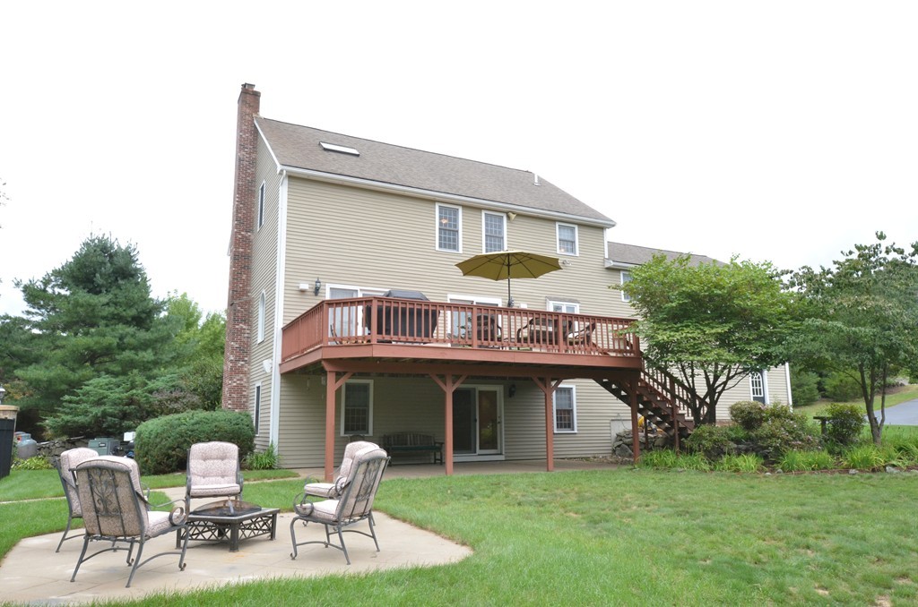 155 Autumn Road Wrentham, MA 02093 - Photo 25 of 30