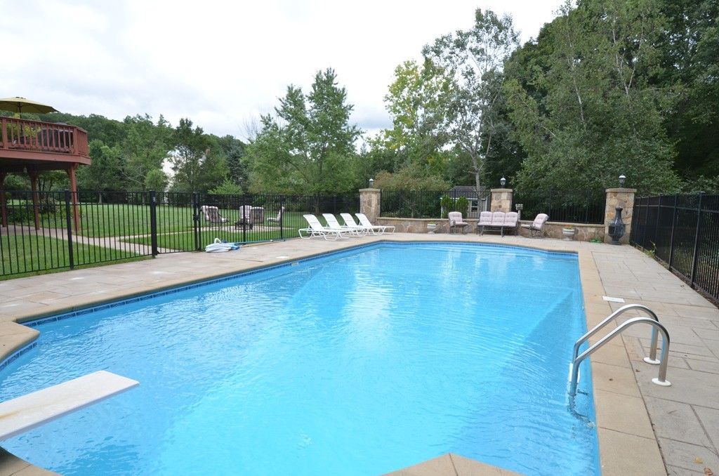 155 Autumn Road Wrentham, MA 02093 - Photo 29 of 30