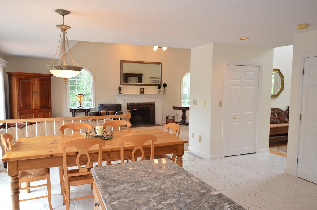 155 Autumn Road Wrentham, MA 02093 - Photo 5 of 30