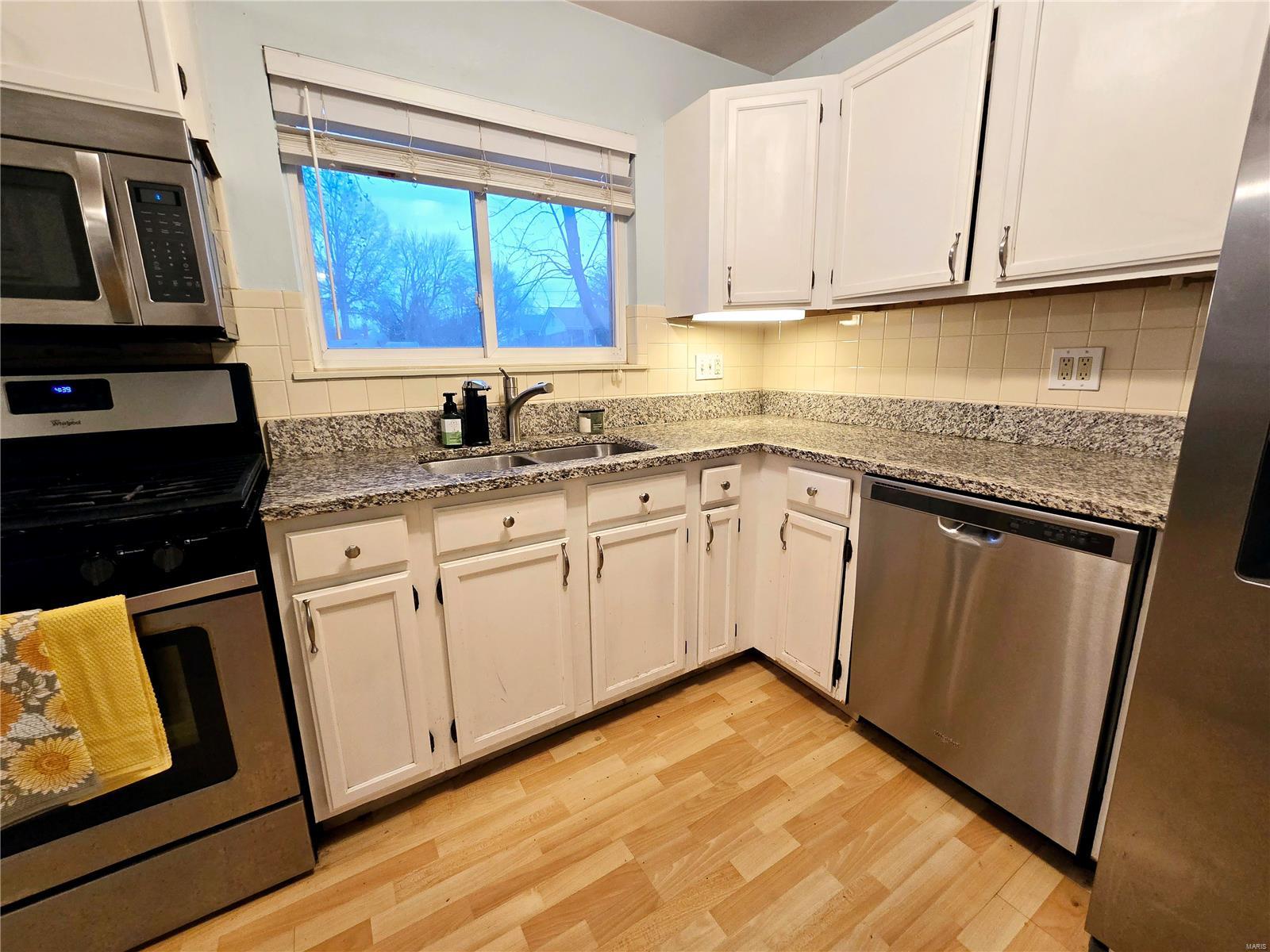 545 Lind Road St. Louis, MO 63125 - Photo 19 of 43