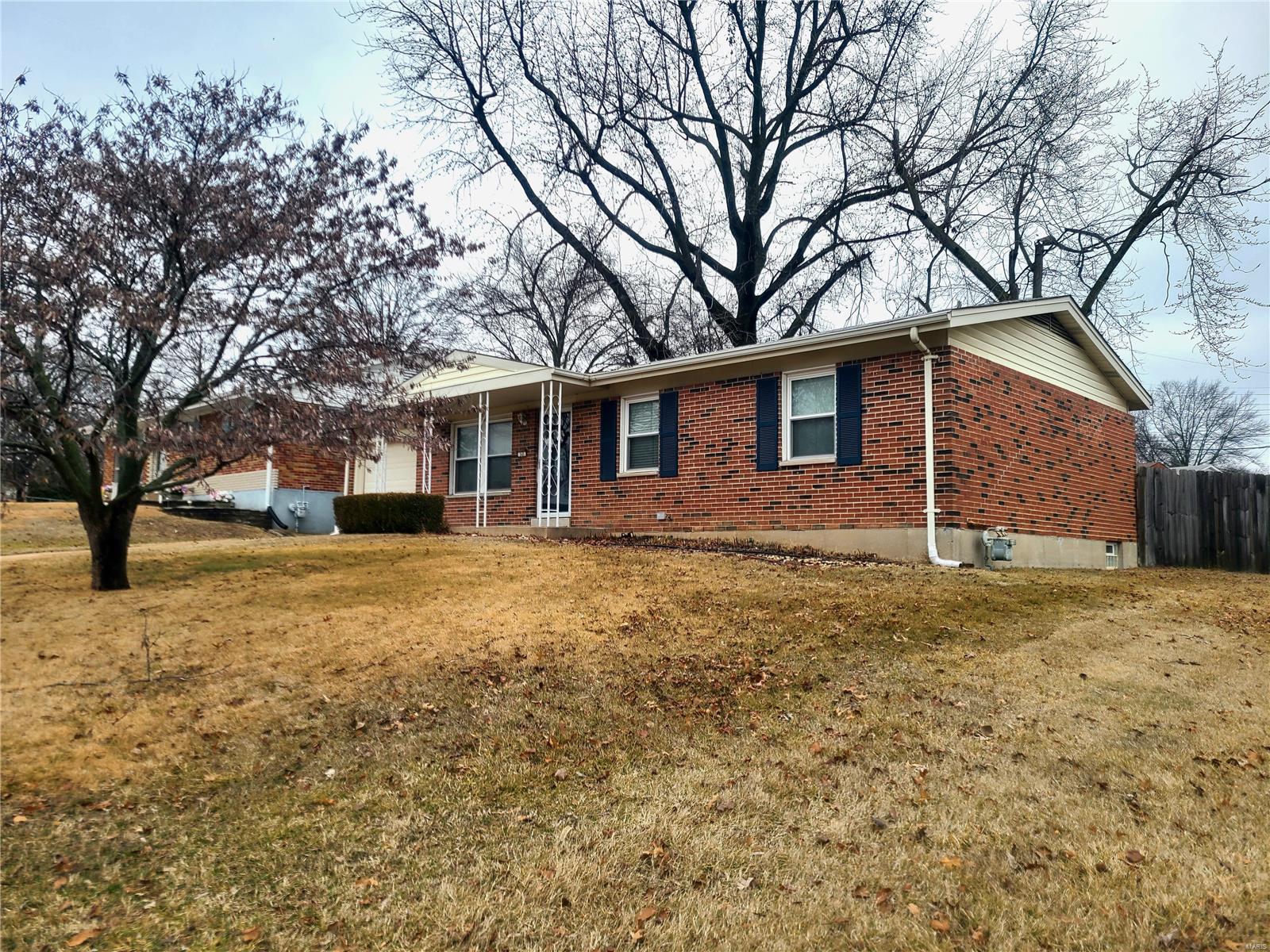 545 Lind Road St. Louis, MO 63125 - Photo 5 of 43